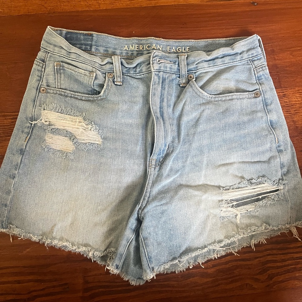 American Eagle Size 6 Mom Short